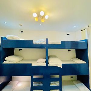 Mixed Dormitory Room