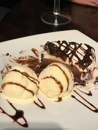 Hennessey's Bar